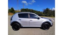 RENAULT - SANDERO - 2012/2012 - Prata - R$ 38.800,00
