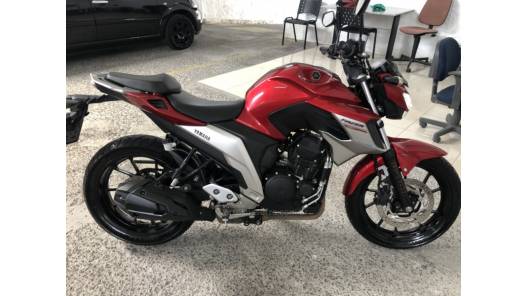 YAMAHA - FAZER - 2019/2020 - Vermelha - R$ 20.900,00