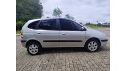 RENAULT - SCÉNIC - 2010/2010 - Cinza - R$ 29.900,00